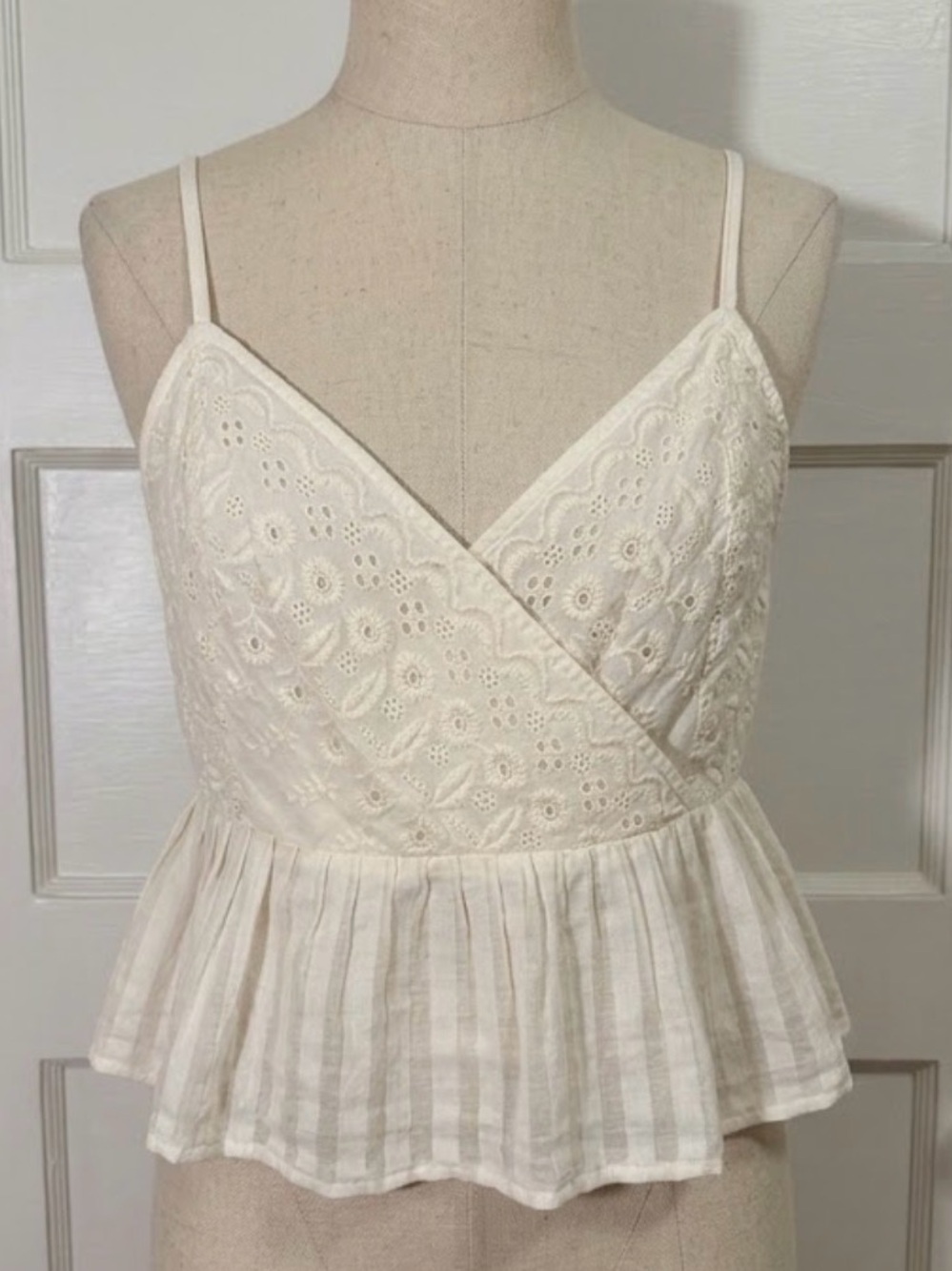 American Eagle White Eyelet Lace Cropped Babydoll Cami Top LG